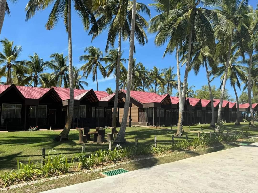 Borneo Beach & Mangrove Resort Tuaran Екстериор снимка