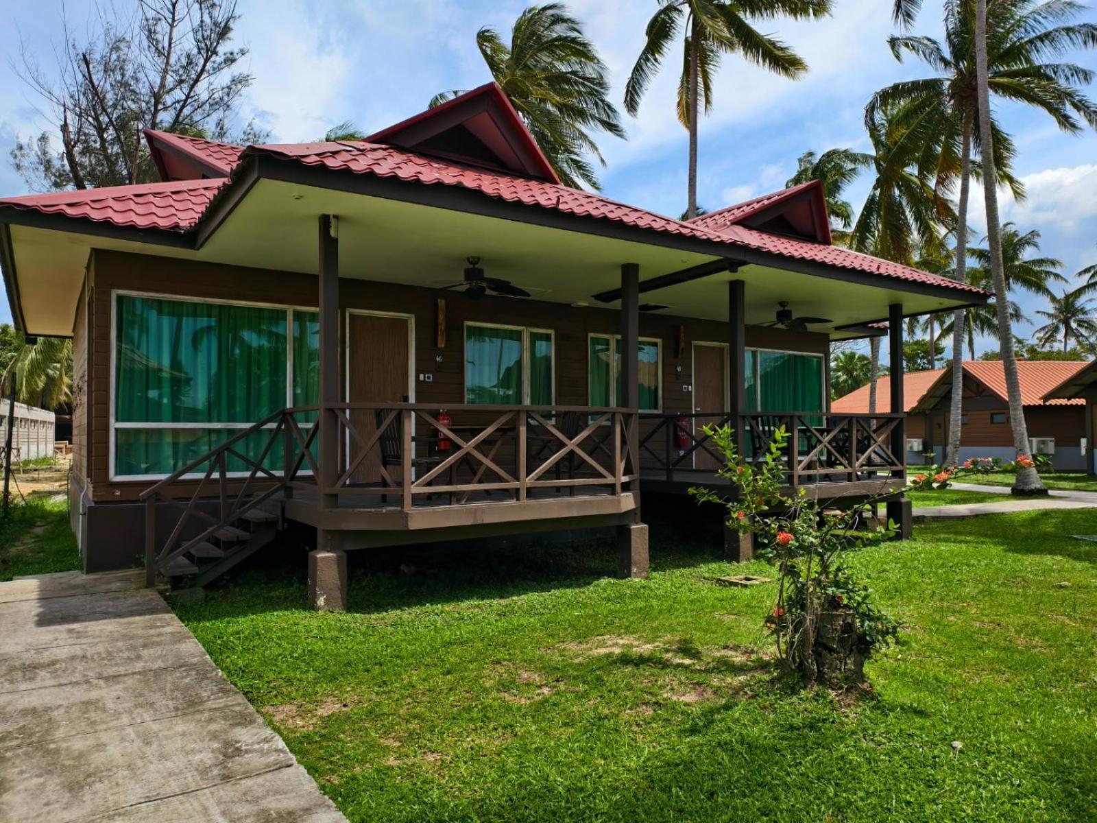 Borneo Beach & Mangrove Resort Tuaran Екстериор снимка